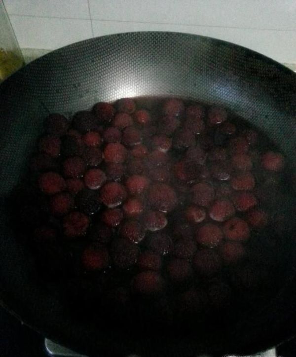 如何自己在家做杨梅干