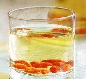 如何冲泡营养蜂蜜水