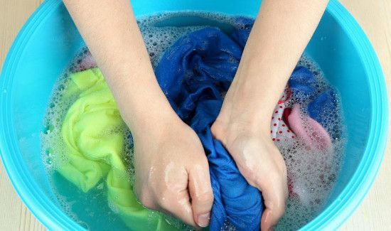 衣服溅到84怎么去除