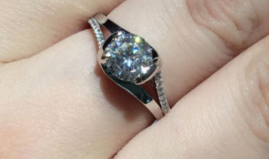 为什么现在的钻戒都用au750做