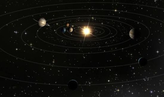 太阳的引力为什么那么大