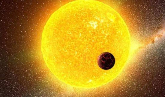 太阳的引力为什么那么大