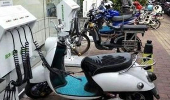 电动车充电的插拔顺序