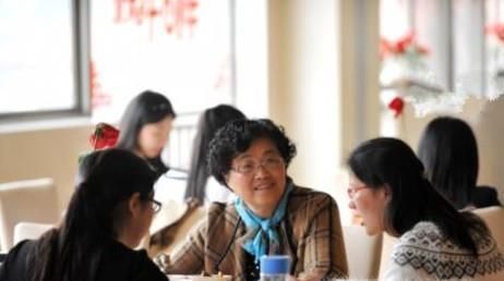 如何有效避免尬聊？