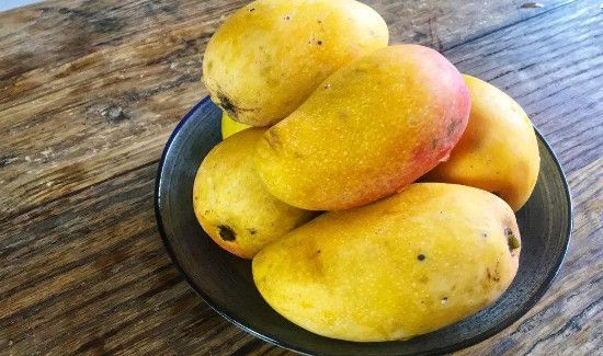 芒果和梨能一起榨汁吗