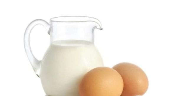 小龙虾不能和哪些食物一起吃