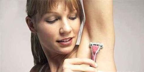 如何干净地去除腋毛