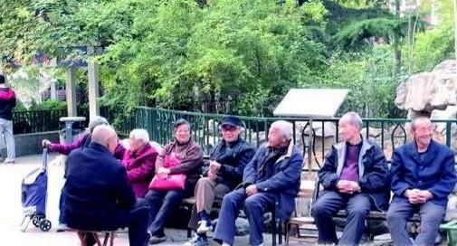 老人获取信息的渠道有哪些？