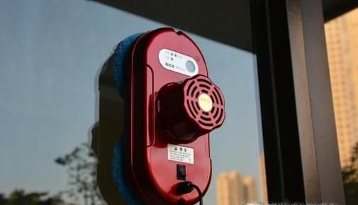 怎么挑选全自动擦玻璃机器人？