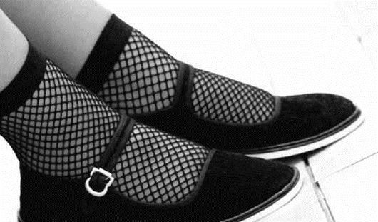 夏季如何健康穿高跟鞋？这样做远离足蜂窝织炎！