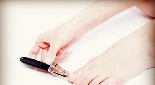 夏季如何健康穿高跟鞋？这样做远离足蜂窝织炎！