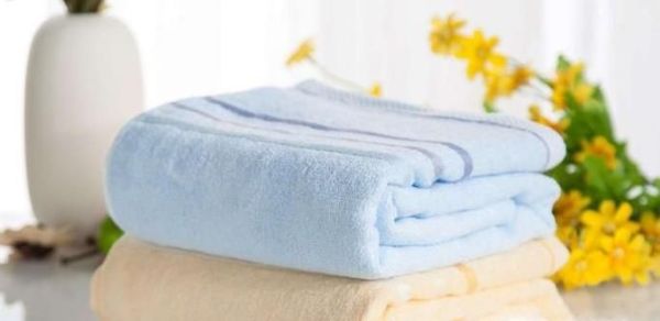 皮鞋被雨水泡了怎么办