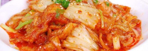 泡菜上面有一层白膜还能吃吗