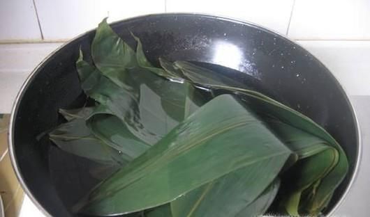 包粽子前粽叶怎么处理