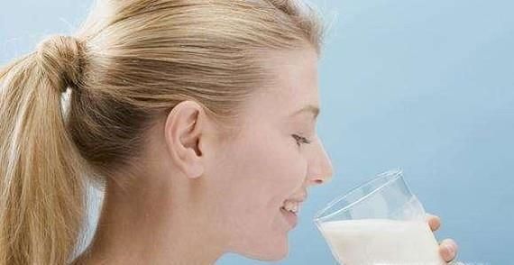 牛奶什么时候喝最好 牛奶适合什么时候喝