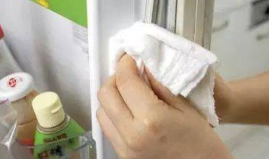 冰箱密封条很黑怎么洗