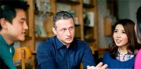 被人在背后说坏话怎么办