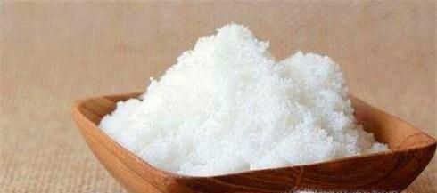 衣服油渍怎样清洗掉