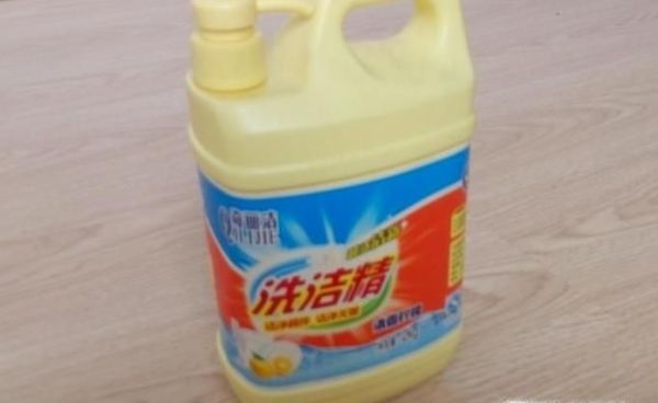 杨梅渍怎么清洗