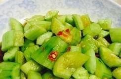 夏季吃什么食物能更好的消暑降温？