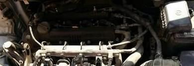 汽车冒蓝烟怎么办