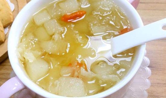 冰糖银耳汤禁忌