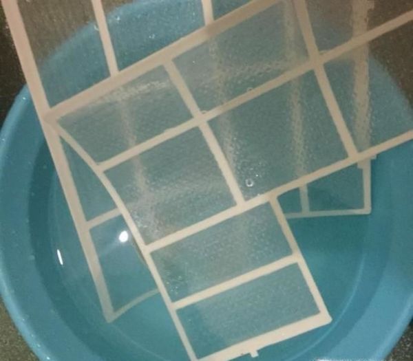 空调过滤网如何拆卸、清洗