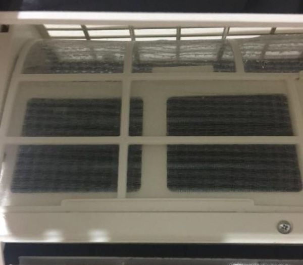 空调过滤网如何拆卸、清洗