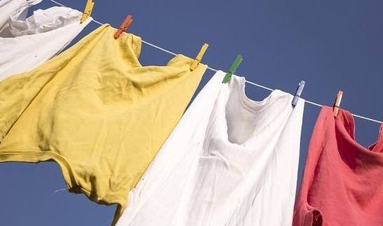 消毒液弄到衣服上变色怎么办