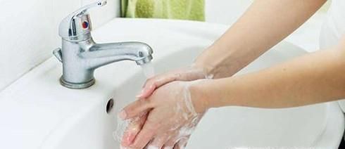 使用眼药水应该要注意什么？