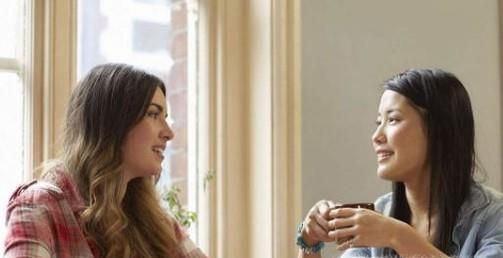 如何避免和交情不深的人吐露内心的话？