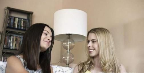 如何避免和交情不深的人吐露内心的话？