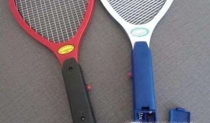 电蝇拍如何使用！！！