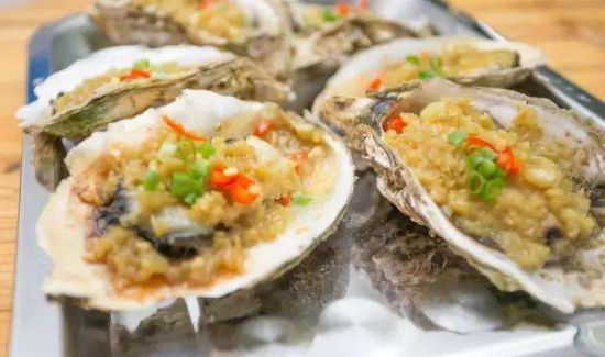 生蚝和啤酒可以同时一起食用吗