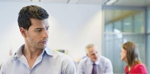 一个人性格古怪表现在哪些方面？