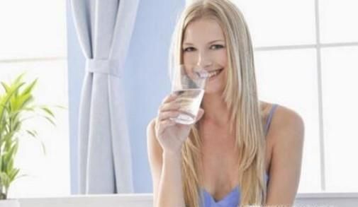 关于喝水影响身体健康的不良习惯有哪些？