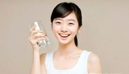 关于喝水影响身体健康的不良习惯有哪些？