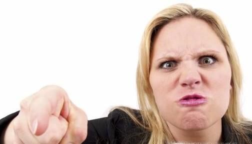 性格上过于敏感会有哪些表现？