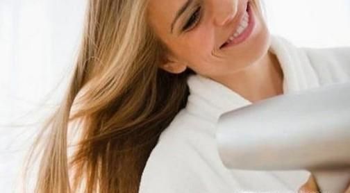 生活中哪些做法容易导致大量脱发？