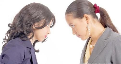 为什么有些人会情不自禁的注视别人？