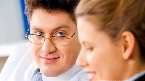 为什么有些人会情不自禁的注视别人？