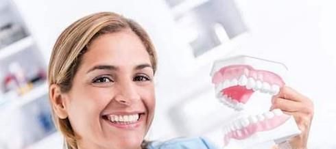 第一次戴假牙需要注意什么？