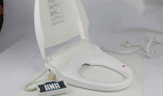 怎么拆卸马桶盖