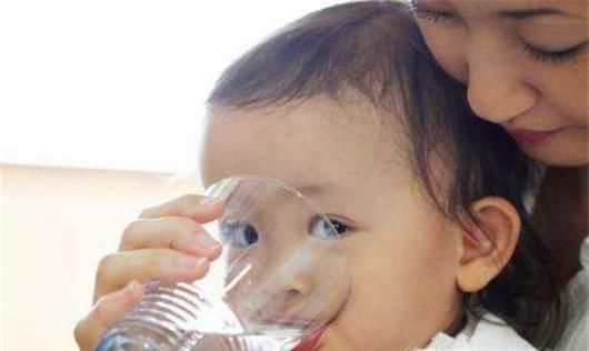 暑热天气孩子中暑了怎么办？护理误区有哪些？