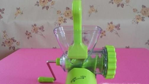 如何挑选手动绞肉机？