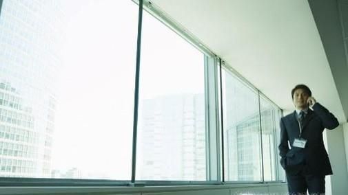 为什么有的人不知不觉起来走动着接电话？