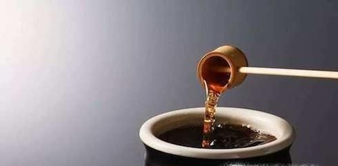 不锈钢餐具应该如何挑选？使用要注意什么？