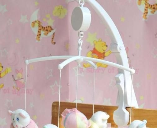 婴儿床挂摇铃应该怎么选购？