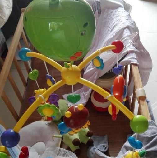 婴儿床挂摇铃应该怎么选购？