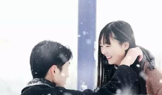 如何通过抚摸动作看人